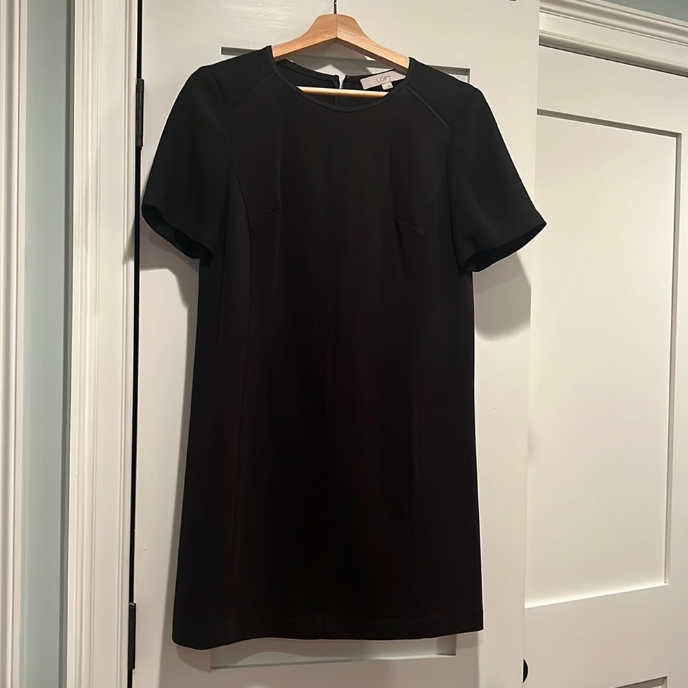 Black Short Sleeve Sheath Dress from Ann Taylor Loft - Size 2